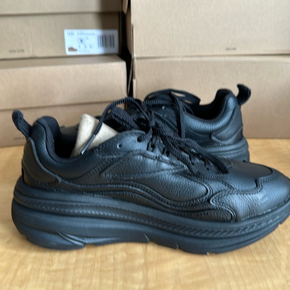 - Ugg Women’s CA1 Sneaker - Picture 3 of 6